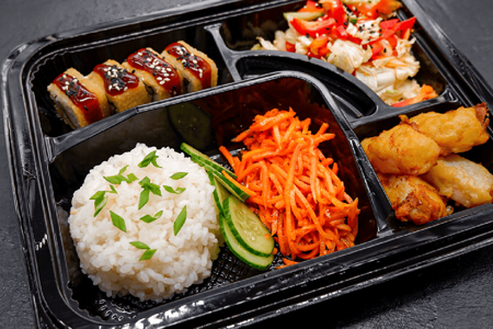 Бенто с рисом и рыбой