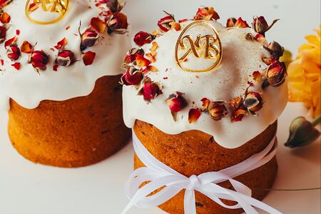 Кулич творожный с клюквой 