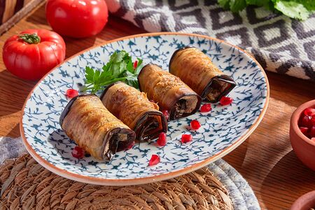 Баклажаны с орехами по-грузински