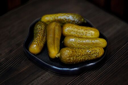 Огурцы маринованные