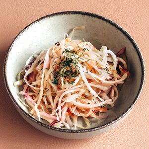 Салат из свежей капусты