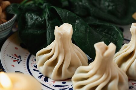 Хинкали со сливочным шпинатом