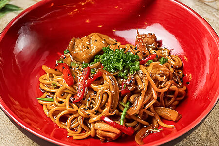 Лапша по-домашнему с курицей