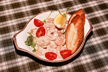 Тигровые креветки в сливочном соусе 