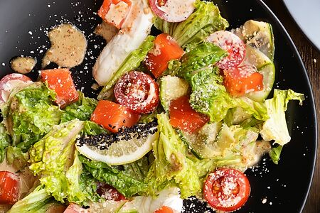 Салмон сарада