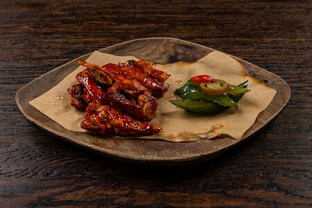 Куриное бедро в соусе чипотле