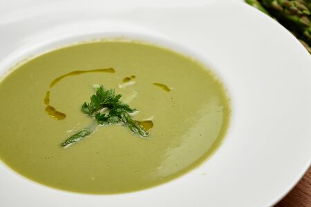 Крем-суп из брокколи-никколини