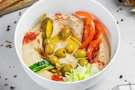 Хумус с оливками