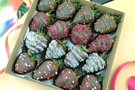 Клубника в шоколаде Callebaut №120-16