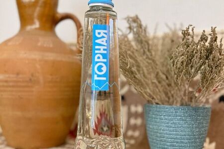 Негазированная вода Горная