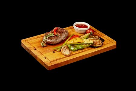 Стейк из говяжьей вырезки