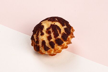 Профитроли с шоколадной глазурью