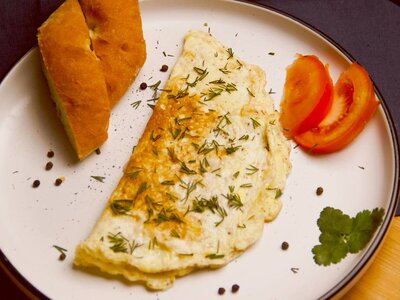 Омлет с сыром и лавашом шоти