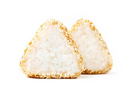 Онигири с лососем 