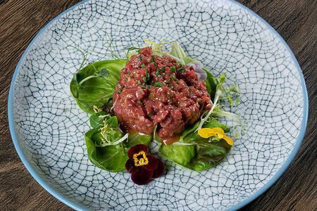 Тартар из говядины из-под ножа