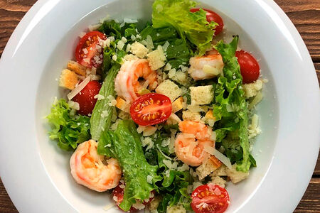 Салат Цезарь с курицей