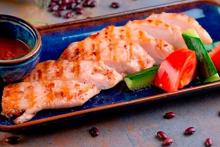 Куриная грудка гриль