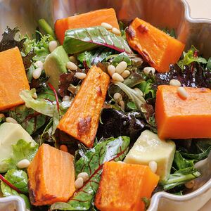 Բատատով ավոկադոյով և միքս աղցանով