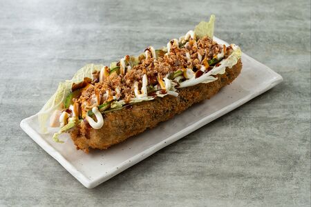 Японский хот-дог с курицей