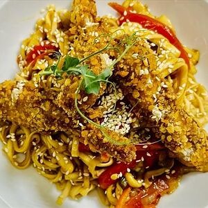 Удон с кальмаром и белой рыбой