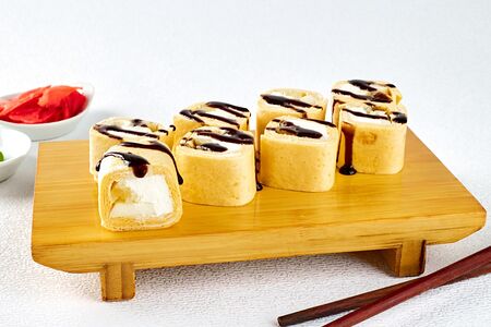 Ролл Тропический