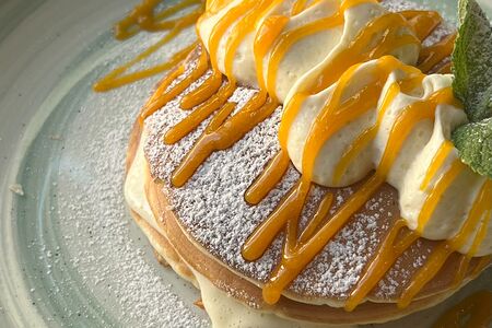 Панкейки c маскарпоне и абрикосом