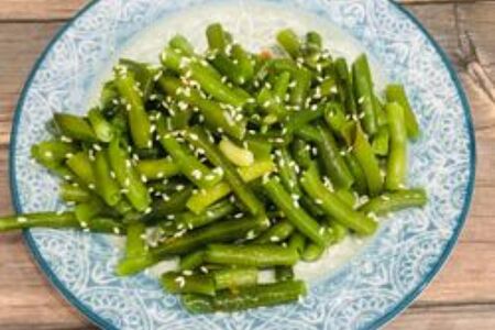 Фасоль стручковая с чесночком