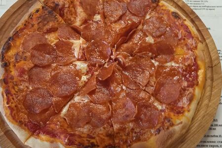 Пицца пеперони