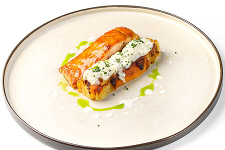 Лосось с гратеном из батата