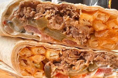 Шаверма с рваной свининой