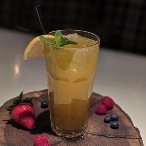 Лимонад манго-маракуйя 