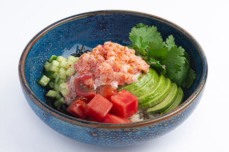 Азиатский боул с тартаром из лосося