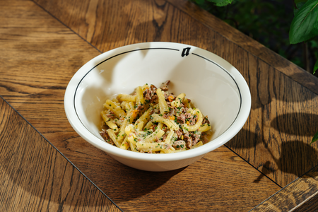 Казареччи с кроликом и лисичками