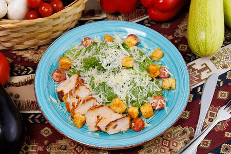 Цезарь с курицей