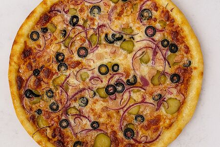 Пицца c тунцом