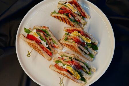 Завтрак Сэндвич с курицей