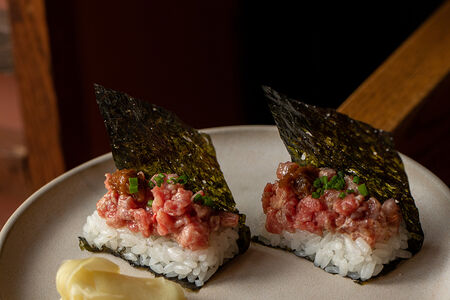 Открытый ролл вагю