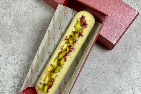 Белый шоколад с фисташками и соком юдзу