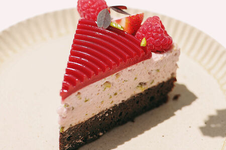 Ягодный vegan брауни