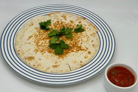 Кесадилья с курицей / Сыр & Картофель