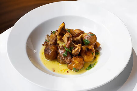 Жареный картофель с лисичками 