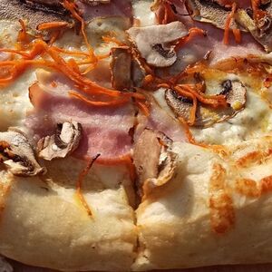 Пицца Евлаха буянит