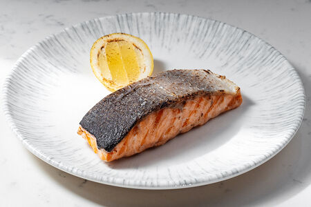 Стейк из лосося