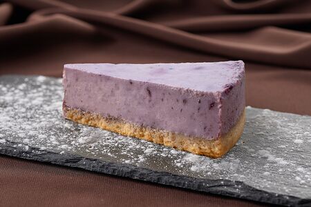 Чизкейк Черничный