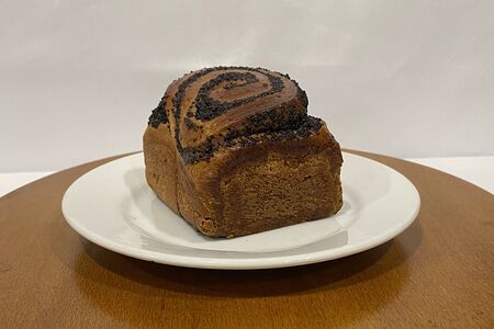 Булочка с маком