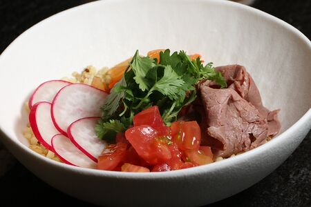 Боул с ростбифом