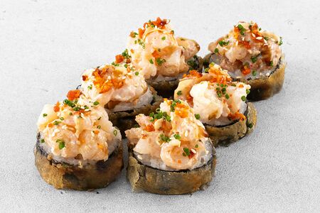 Темпура ролл с креветкой (6 шт)