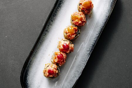 Ролл темпура Сливочный лосось и Тунец