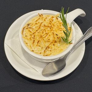 Жюльен с курицей и грибами