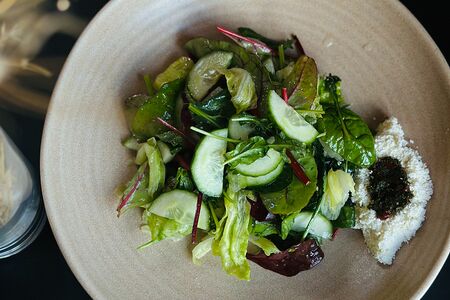 Большой зеленый салат 